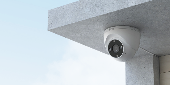 EZVIZ Безжична куполна 3MPx IP камера за видеонаблюдение с IR осветление до 30 м